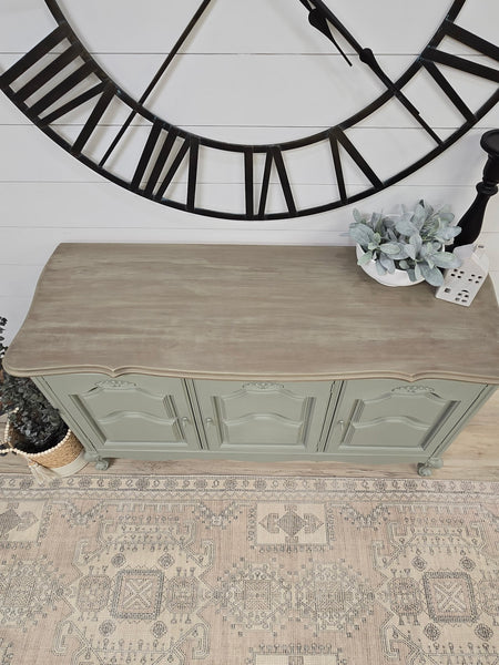 Bellwood Buffet Entryway Media Cabinet