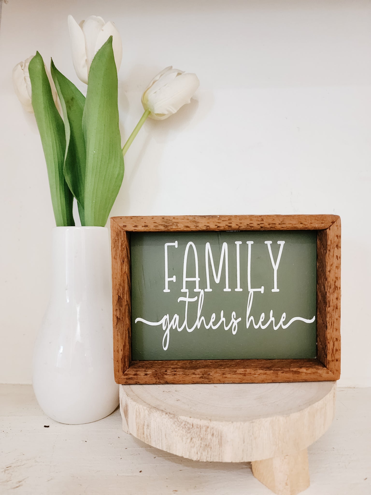 5x7 Family gathers here sign