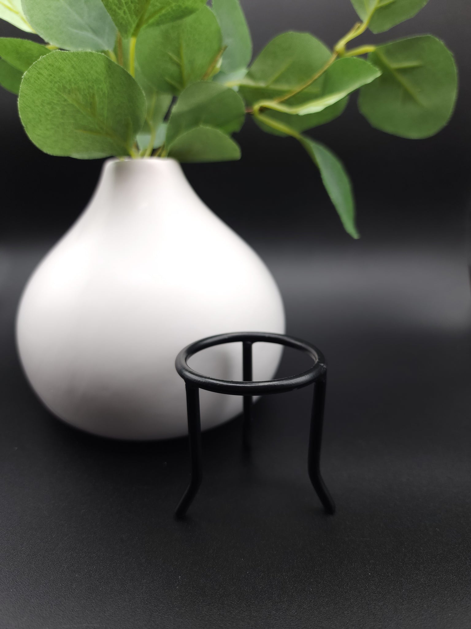 Black Sphere Stand