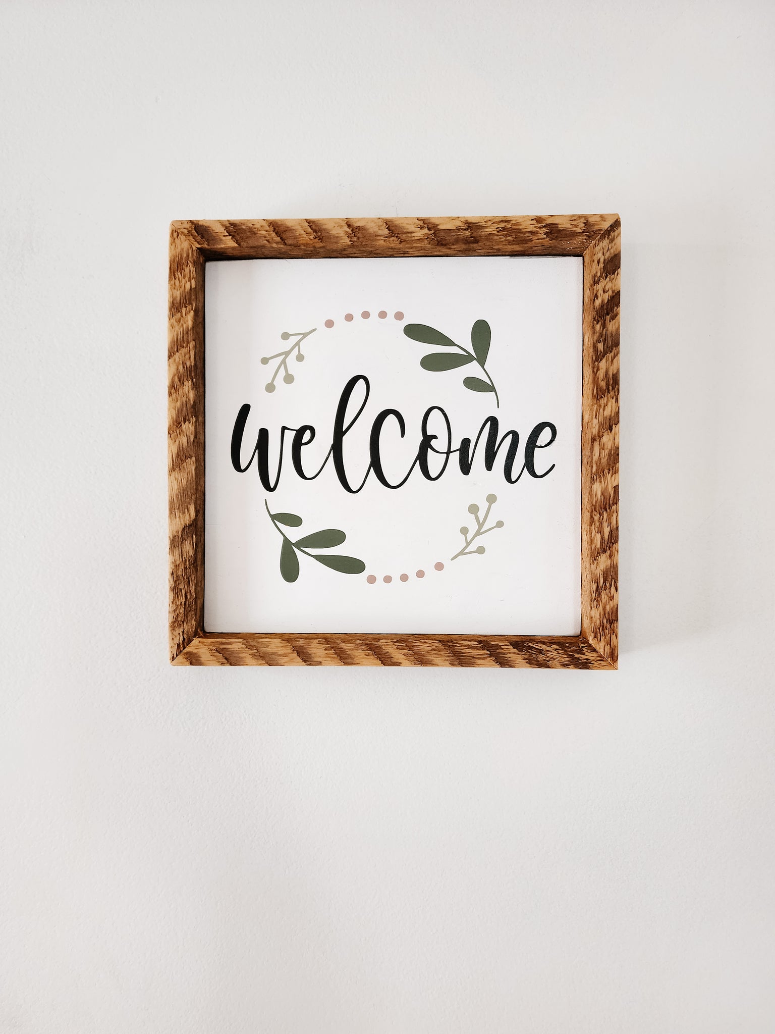 9x9  Welcome wreath sign.