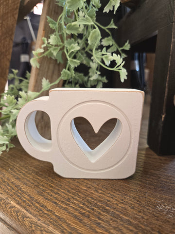 White wood heart mug decor