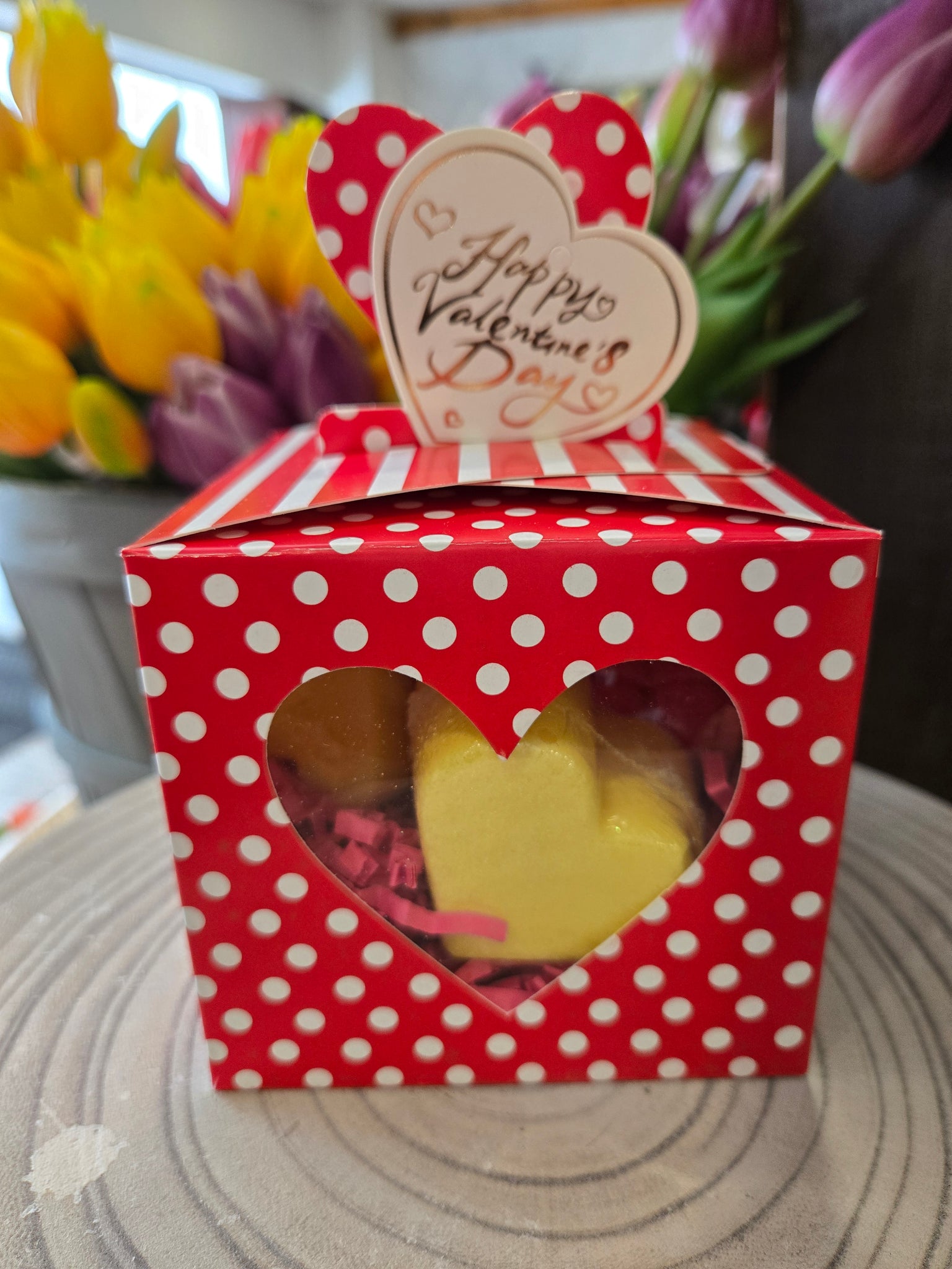 heart window bath bomb gift box