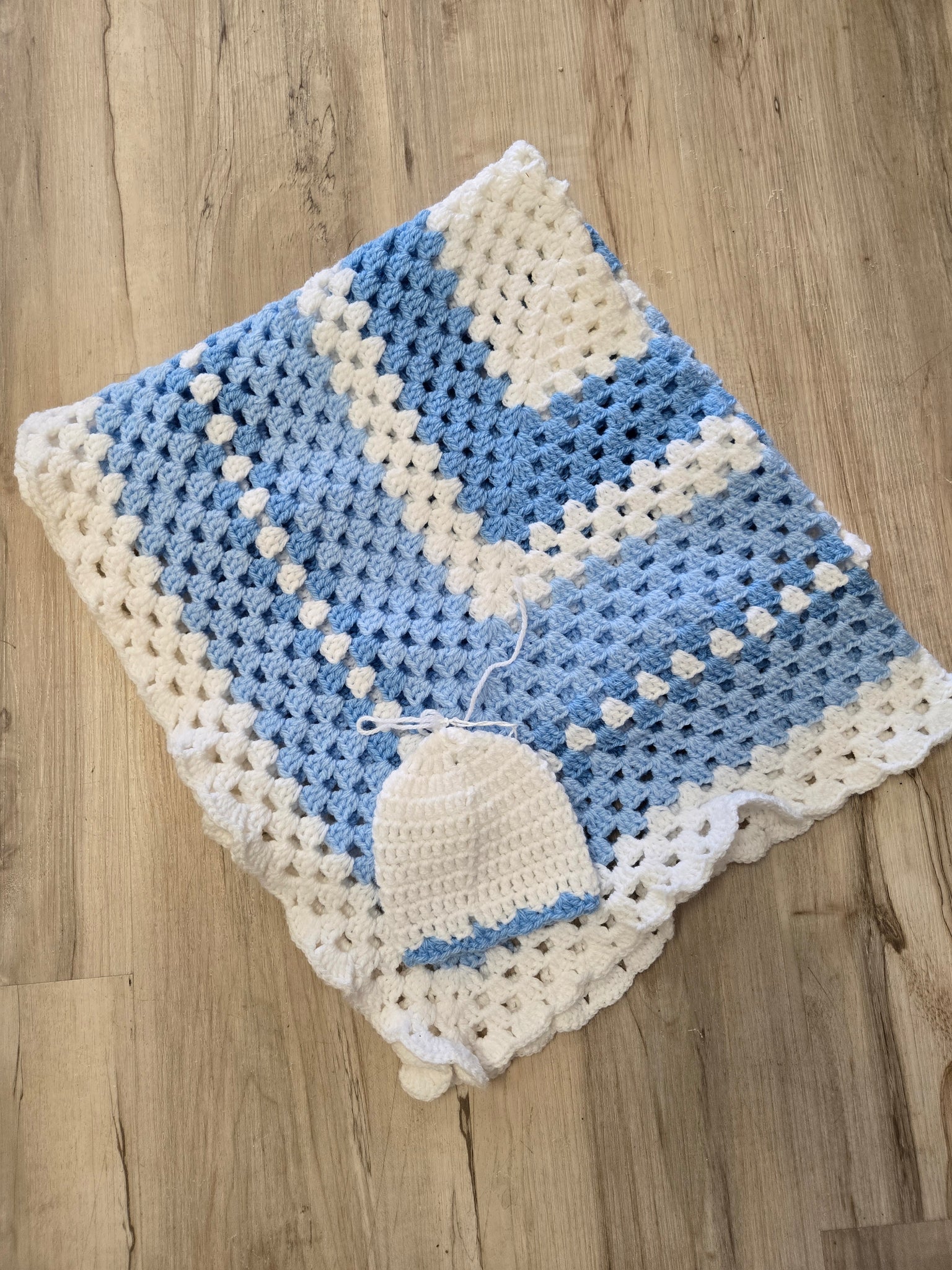 Large knit baby blanket and hat set -Blue and white with white hat