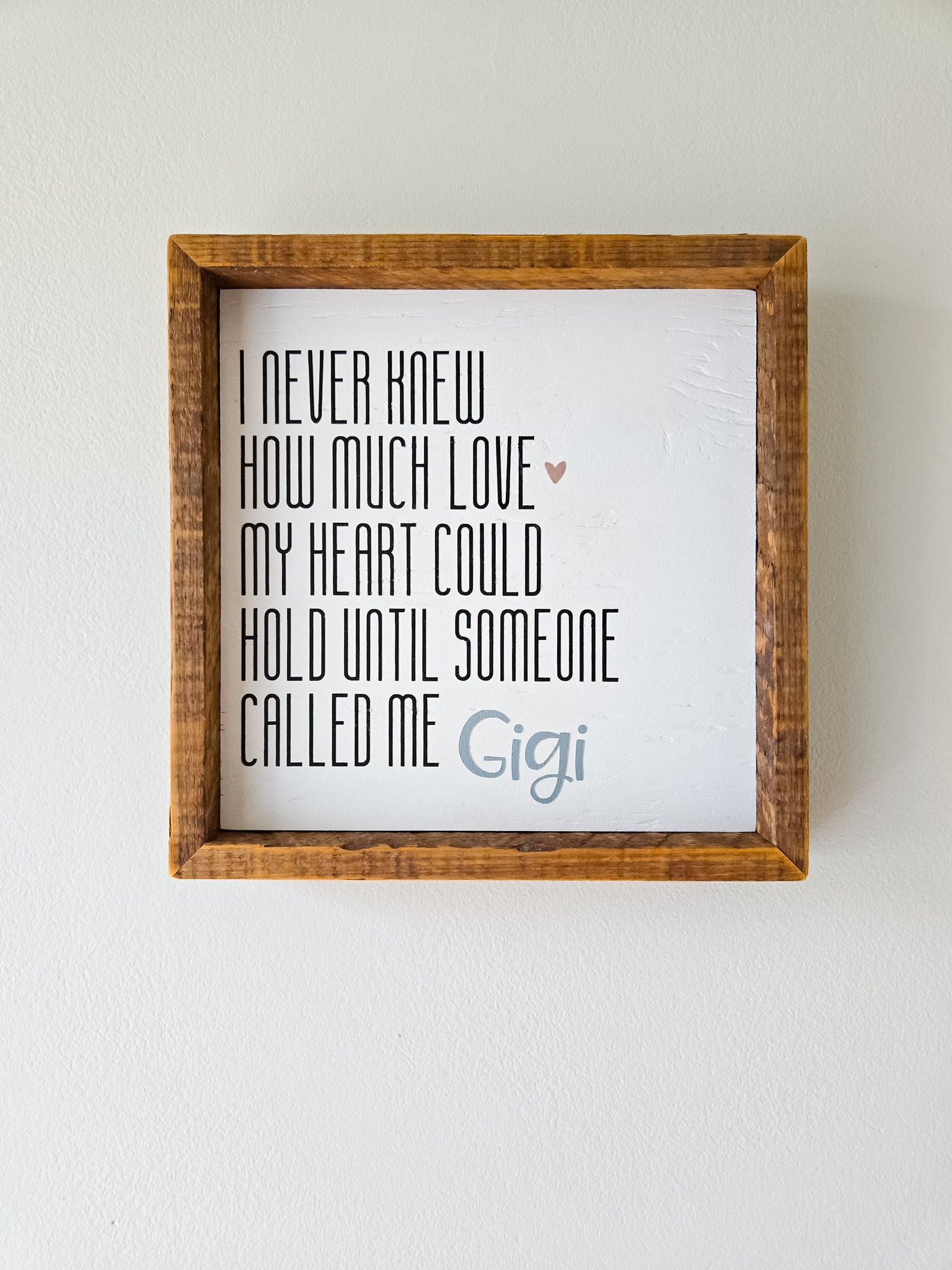 9x9 Gigi sign