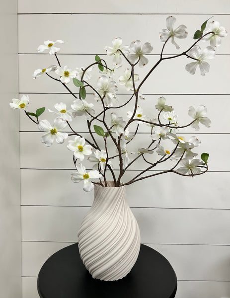VM08 Vortex Decorative Vase