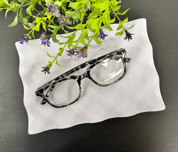 VM08 Sculptural Keys/Jewelry/Sunglasses Tray
