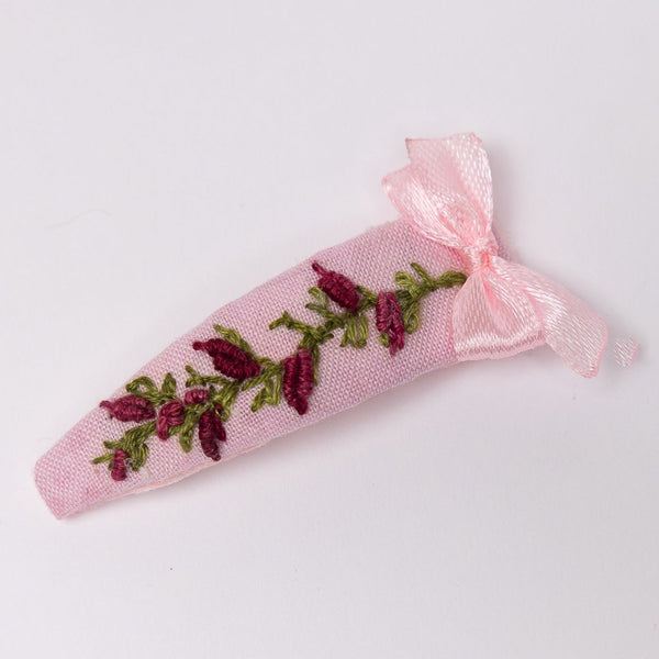 6a32f7be6982234f0f465536_embroidery-clip-for-girls_1790378617761.jpg