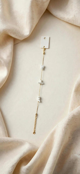 6a32f7be6982234f0f465536_white-chip-bracelet_1791151875322.jpg