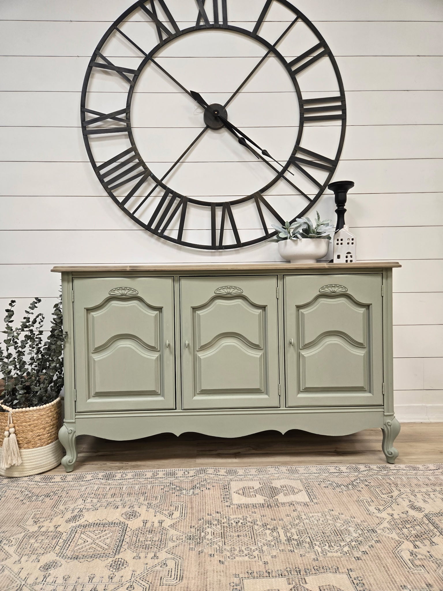 Bellwood Buffet Entryway Media Cabinet