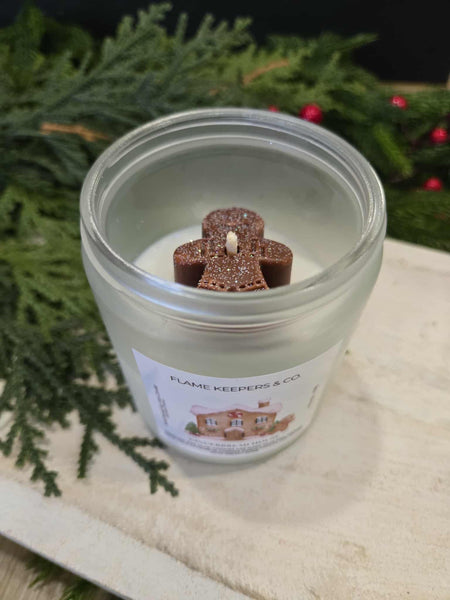 Gingerbread House Specialty Toppers 7oz Candle