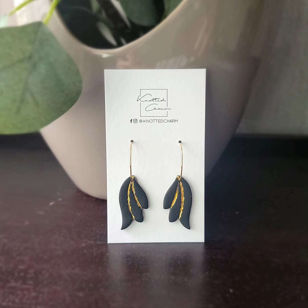Wing Dangle with pearl Earrings -Black & gold