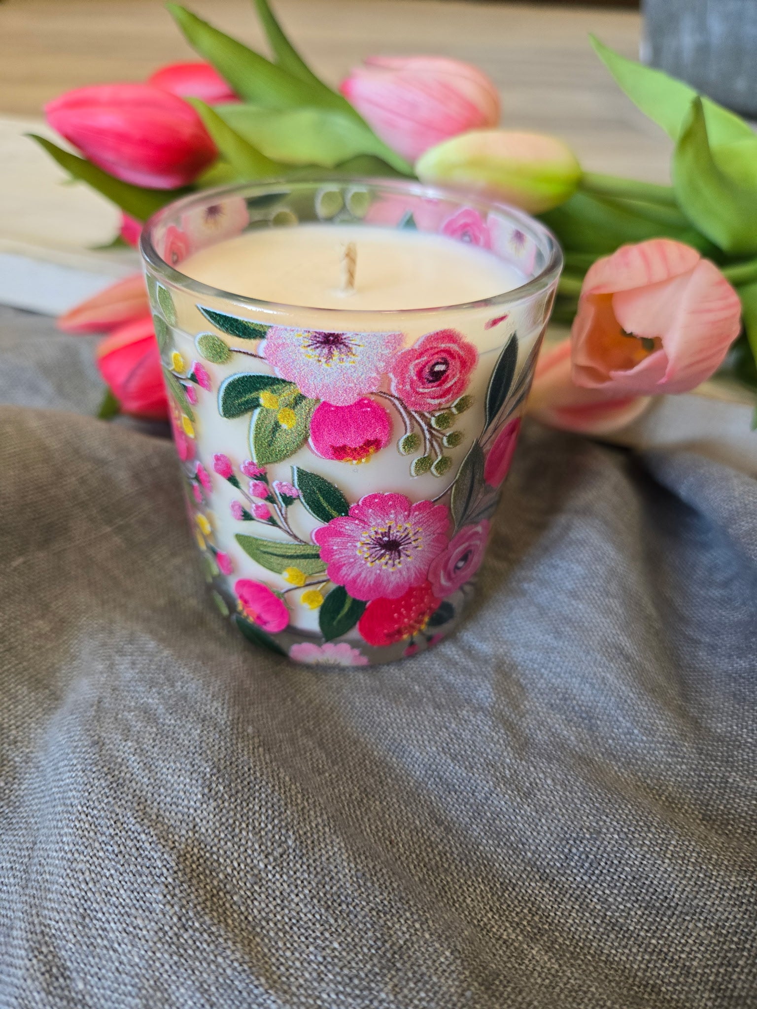 Fresh Cut Lilac Floral Candle