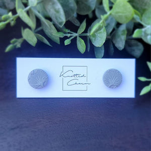 Patterned Stud- Gingko Grey