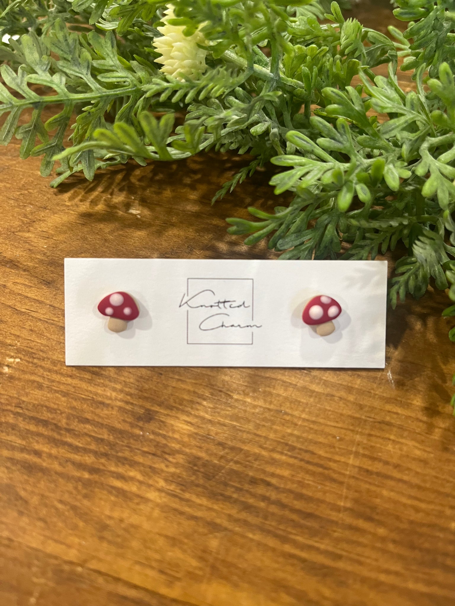 Mushroom Stud Mini - Red