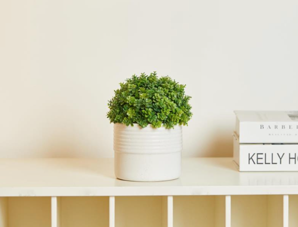 Ceramic White Speckled Planter with Ribbed Band 4.8"D x 4"H