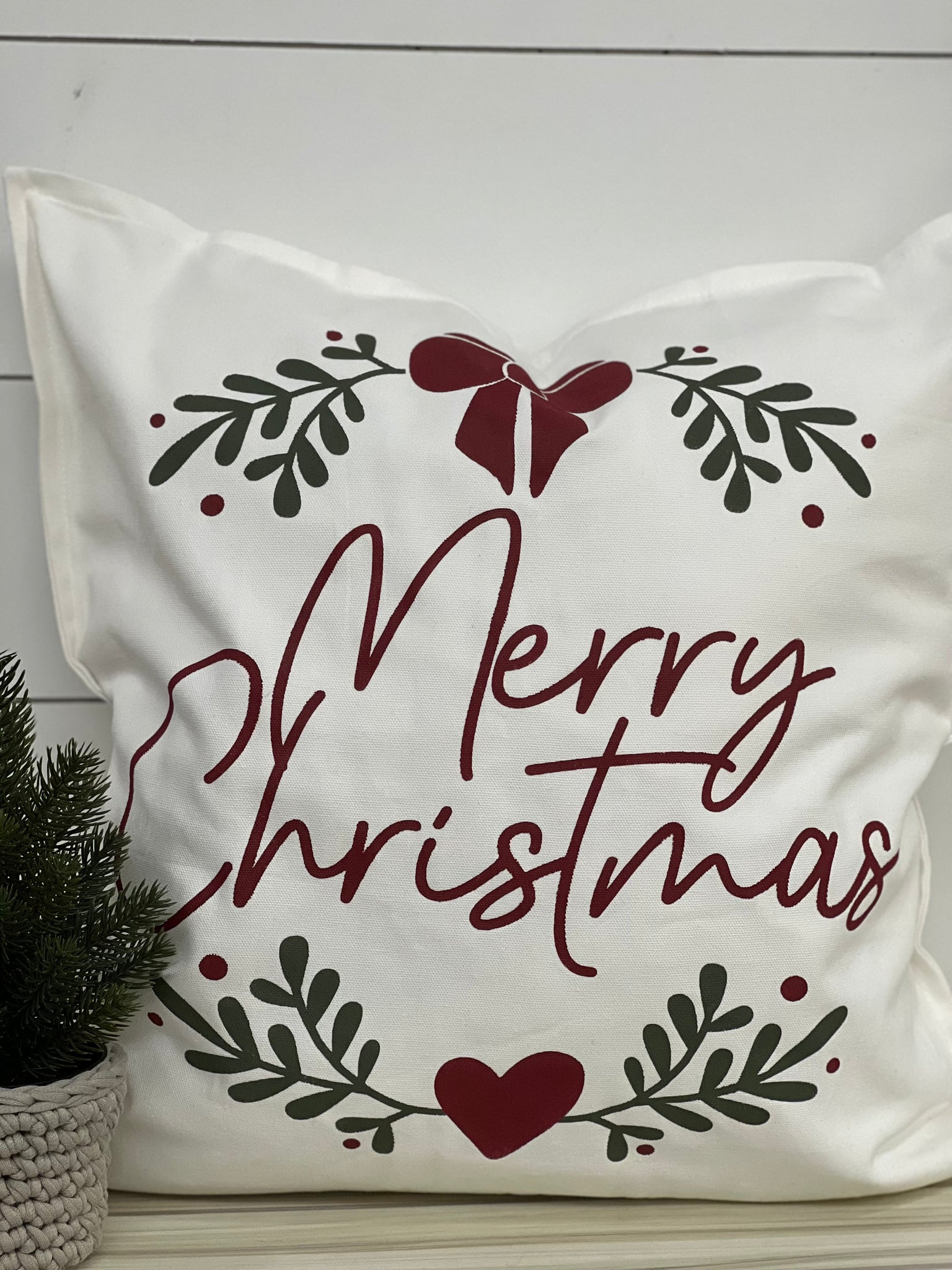 Two 20"x20" Pillow Stencilling w/Inserts Instore Workshop Project