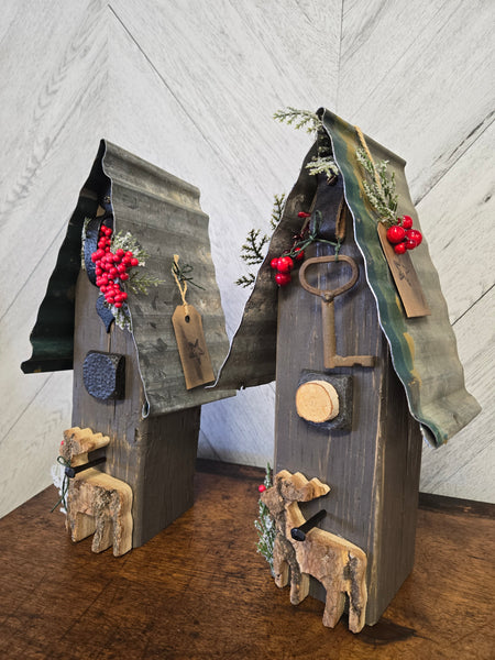 Large Rustic Winter Birdhouse- Assorted Styles And Colours