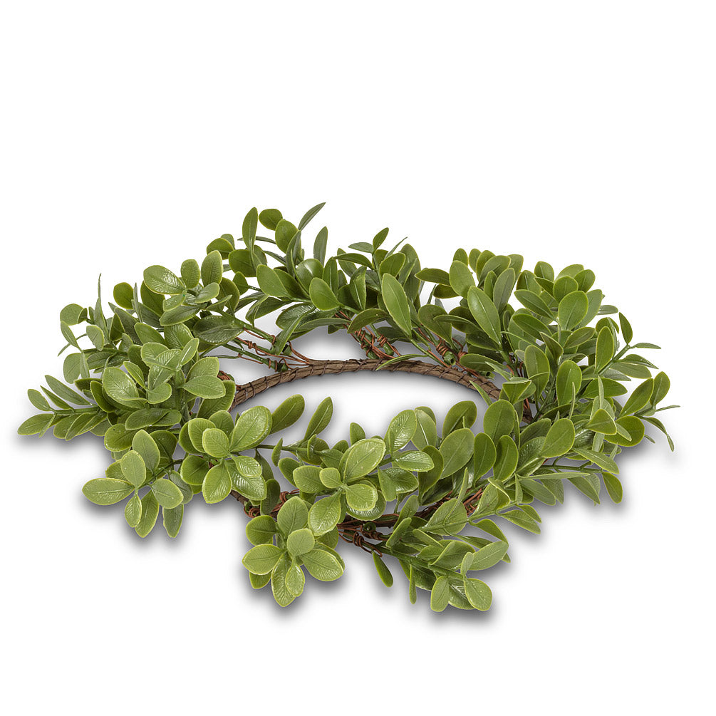 Boxwood Candle Ring 9"