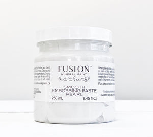 Fusion Mineral Smooth Embossing Paste - Pearl
