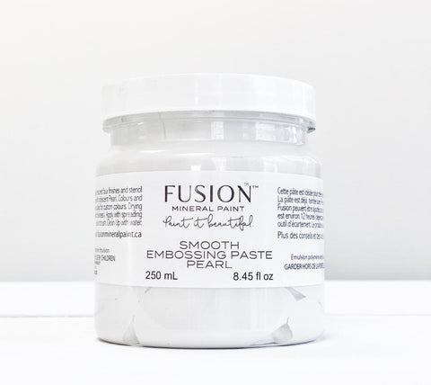 Fusion Mineral Smooth Embossing Paste - Pearl