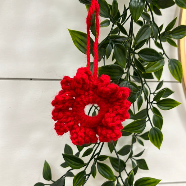 Knitted wreath ornaments