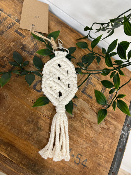 AFA- Macrame w/clip $15