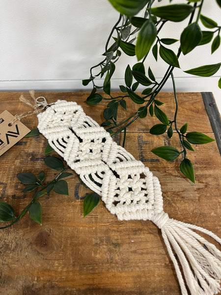 AFA- Macrame w/clip $15