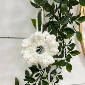 Knitted wreath ornaments