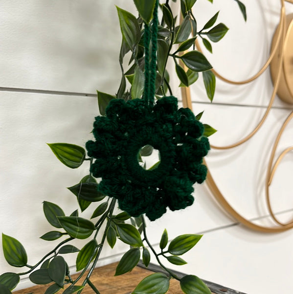 Knitted wreath ornaments